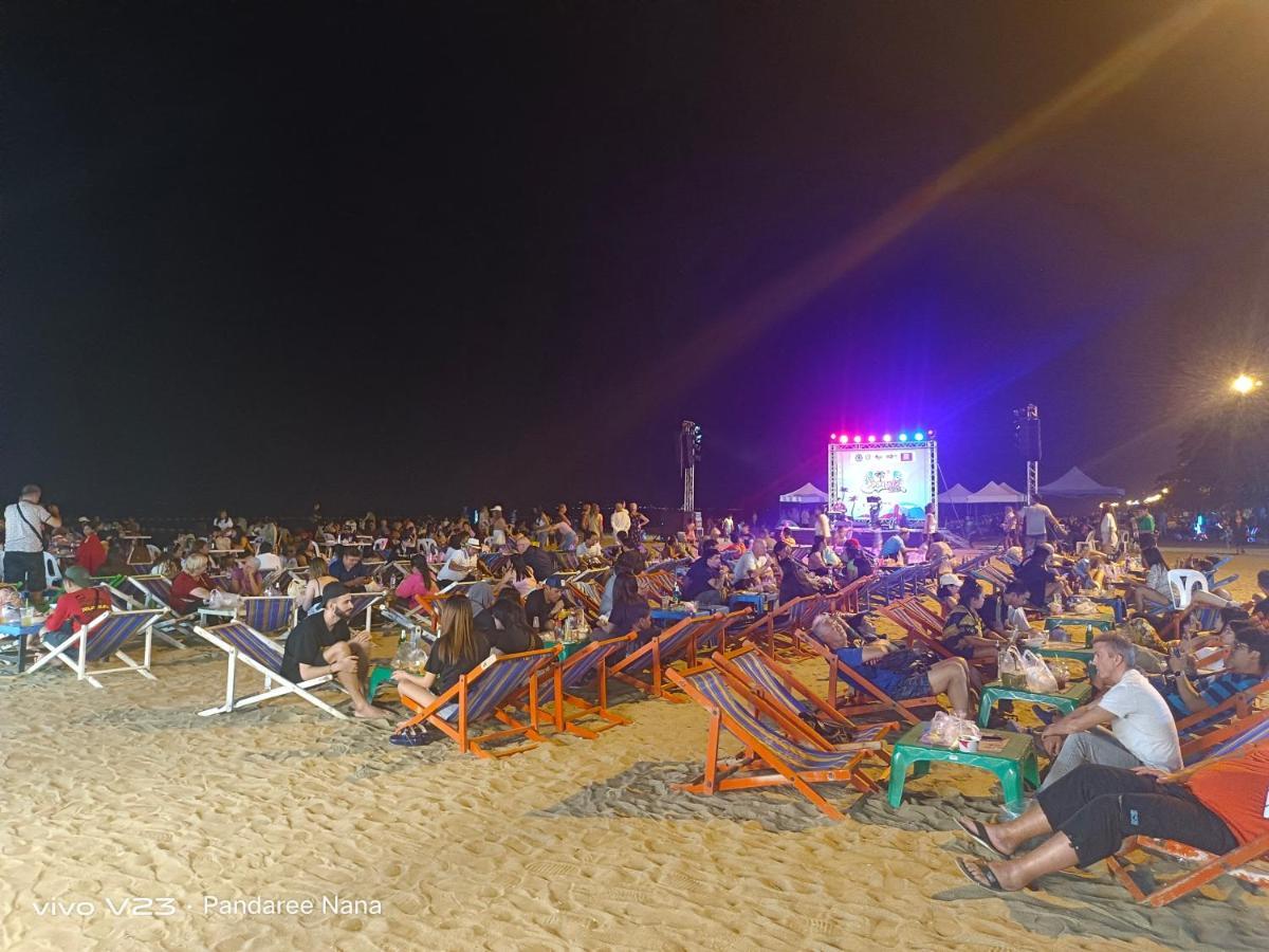 Mandala Beach Villa Jomtiean Jomtien Beach Exteriör bild